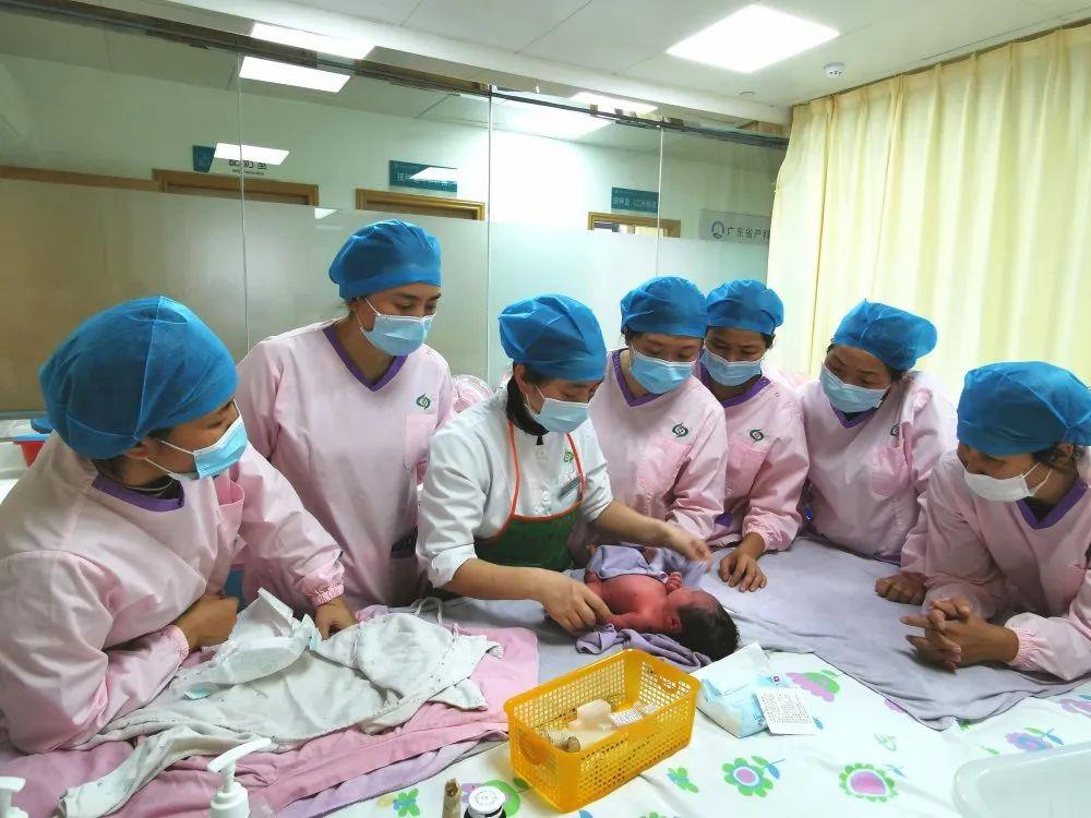 玉环市妇婴监护型护送